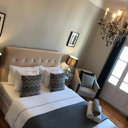 Spacious In 120 M² Fireplace * 리스본