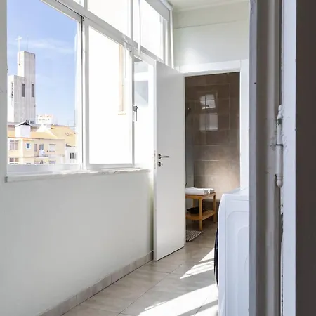 Spacious In 120 M² Fireplace Appartement *