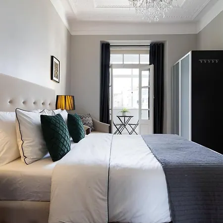 Spacious In 120 M² Fireplace Διαμέρισμα Lisboa